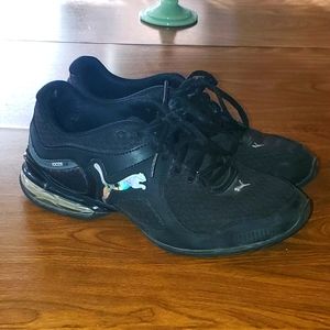 Black Puma tennis shoes- women's size 8